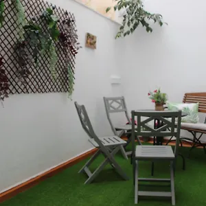 apt-el-patio-de-ocon.hotelsinnerja.org/